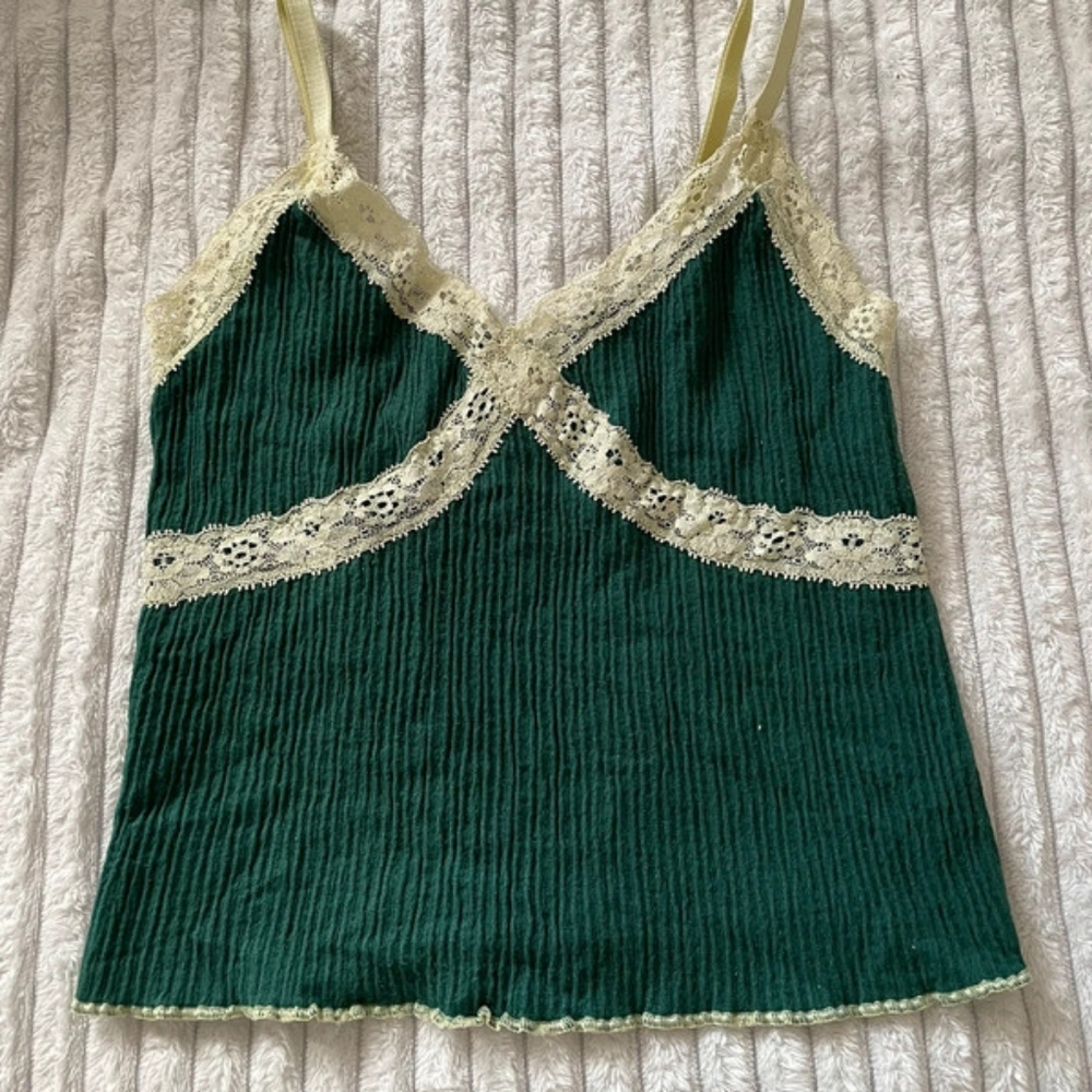 urban lace top